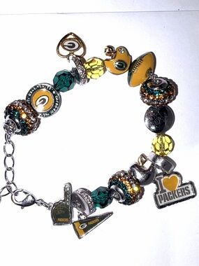The Bradford Exchange Packers Beaded Charm Bracelet
